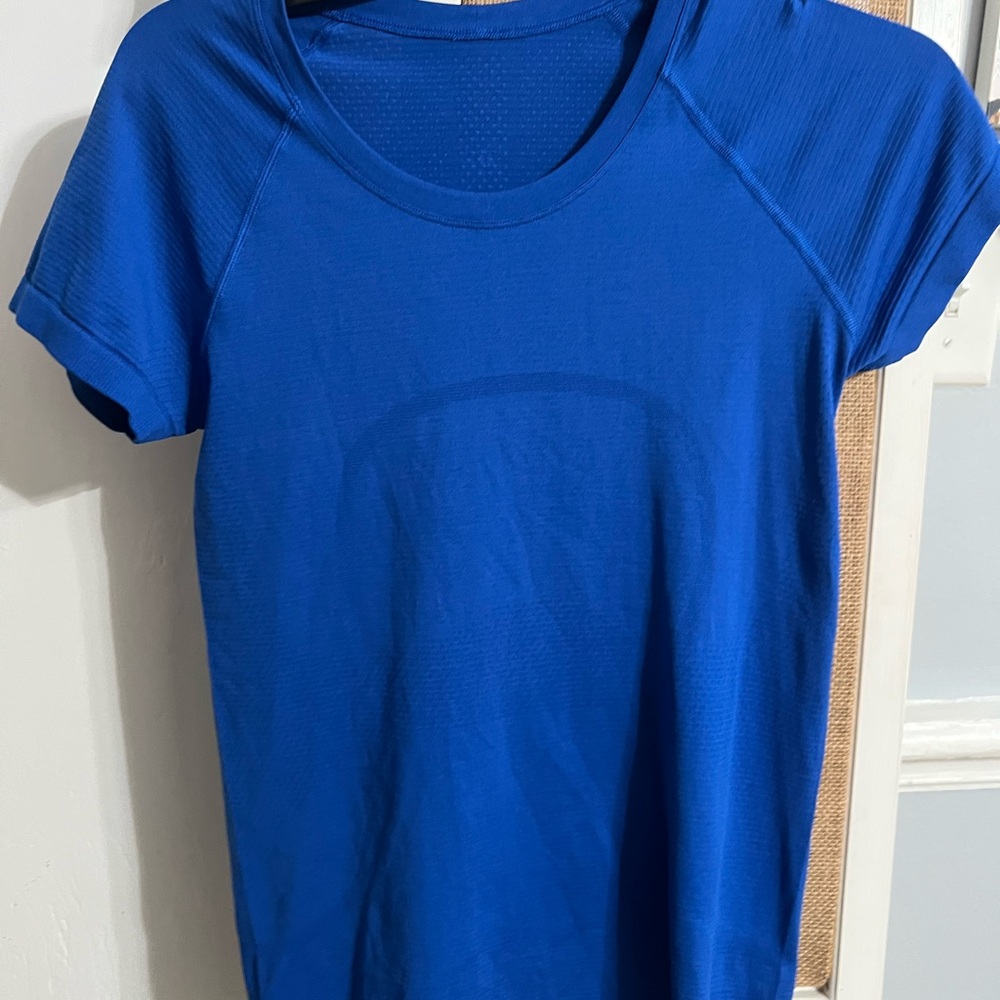 Lululemon Athletica Vibrant Blue Short Sleeve Tee